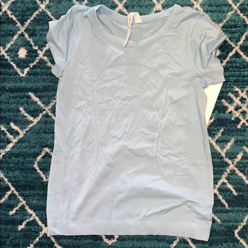 Light blue lululemon tee